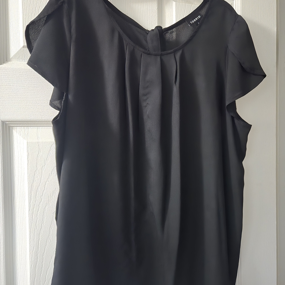 Torrid Black Sleeveless Pleated Ruffled Blouse